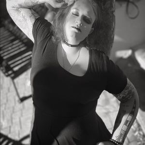 Meet your Posher, Monica